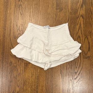DO+BE Women's Cream Layered Shorts